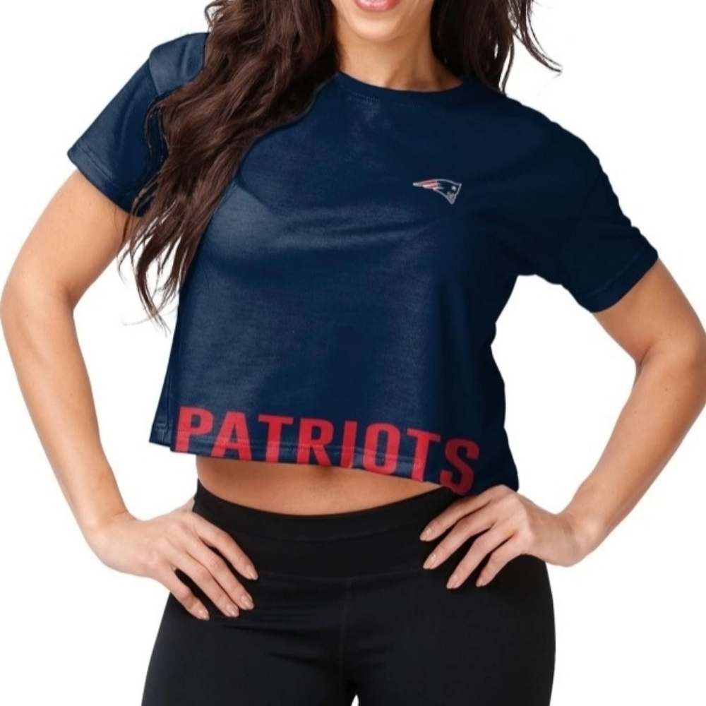 FOCO NFL Patriots Team Logo Fashion Crop Top Shirt Size 2XL